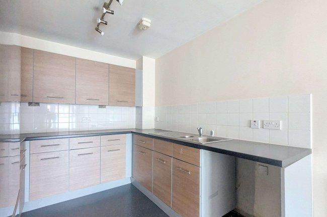 Flat 15, Cygnus Court, 850 Brighton Road, Purley, CR8 2FB 10