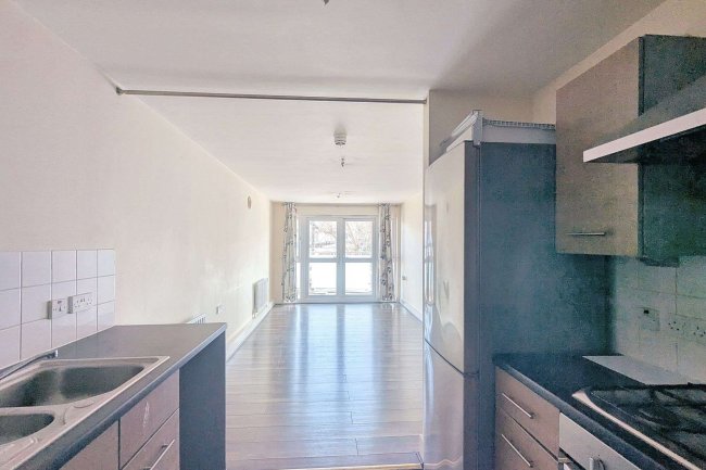 Flat 15, Cygnus Court, 850 Brighton Road, Purley, CR8 2FB 10