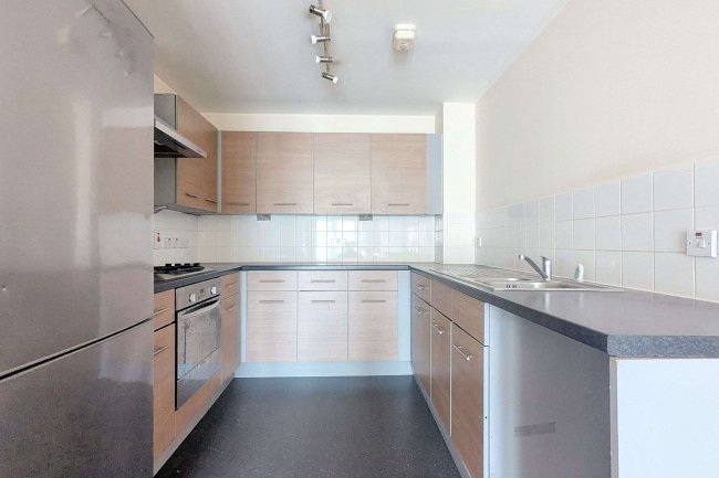 Flat 15, Cygnus Court, 850 Brighton Road, Purley, CR8 2FB 10