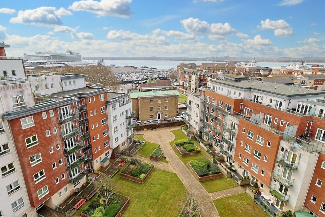 Flat 48, Oceana Boulevard, Briton Street, Southampton, SO14 3HU 9