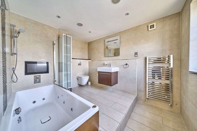 15 Hepburn House, 112 Marsham Street, Westminster, London SW1P 4HW 7