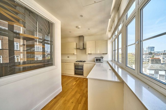 15 Hepburn House, 112 Marsham Street, Westminster, London SW1P 4HW 7