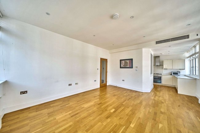 15 Hepburn House, 112 Marsham Street, Westminster, London SW1P 4HW 7