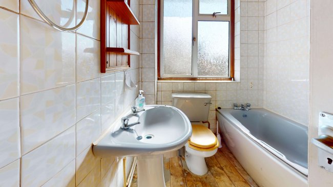 3 Athena Place, The Drive, Northwood, Middlesex, HA6 1HG 3