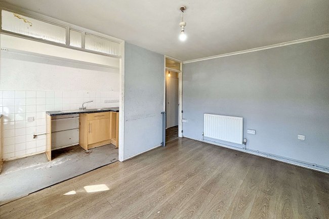 3 Russells Ride, Cheshunt, Waltham Cross, EN8 8TS 1