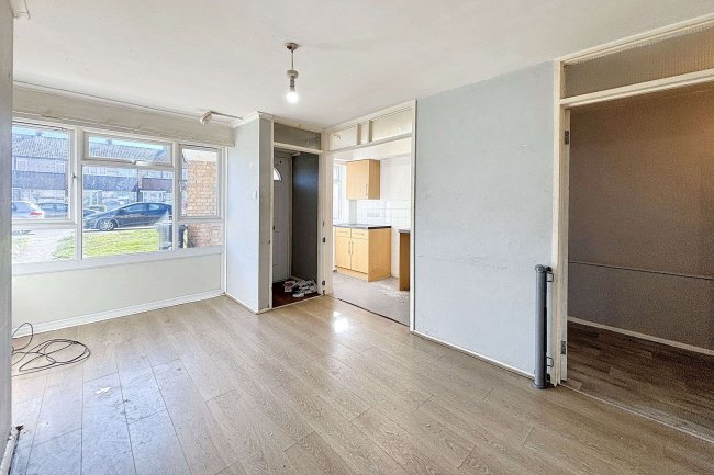 3 Russells Ride, Cheshunt, Waltham Cross, EN8 8TS 1