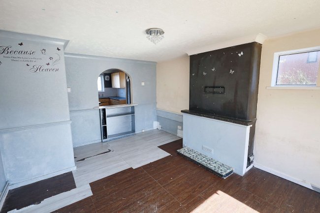 1 The Green, Cheshunt, Waltham Cross, EN8 0HA 9