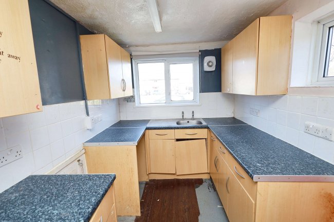 1 The Green, Cheshunt, Waltham Cross, EN8 0HA 9