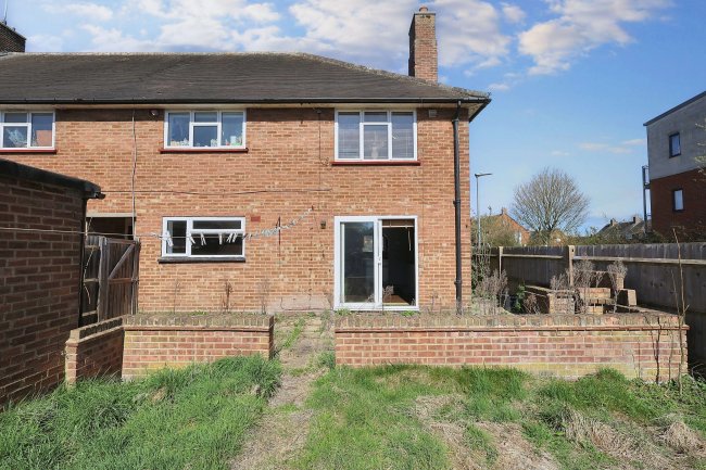 1 The Green, Cheshunt, Waltham Cross, EN8 0HA 9