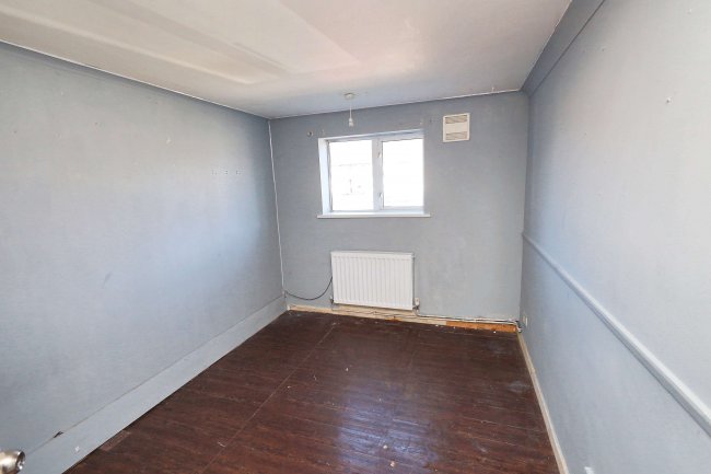 1 The Green, Cheshunt, Waltham Cross, EN8 0HA 9