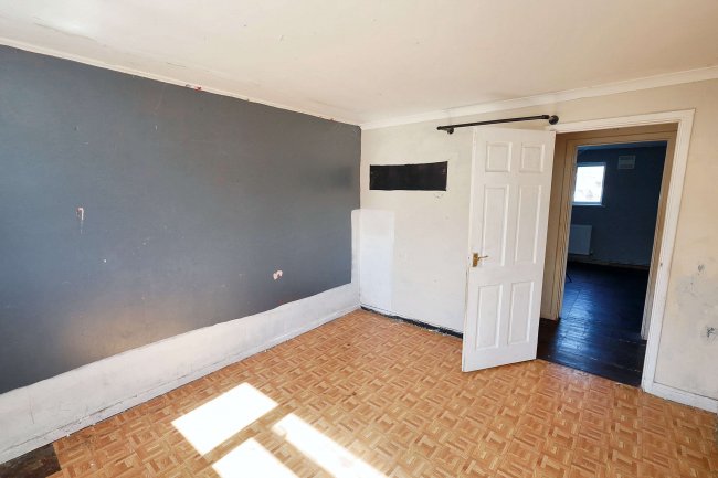 1 The Green, Cheshunt, Waltham Cross, EN8 0HA 9