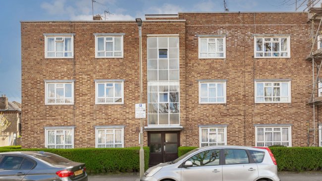 10B Brassey Square, Battersea, London, SW11 5LP 7