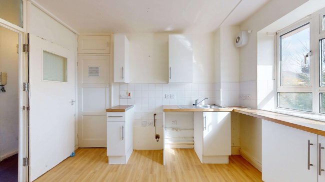 10B Brassey Square, Battersea, London, SW11 5LP 7