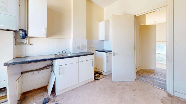 52C Farleigh Road, Stoke Newington, London, N16 7TQ 6