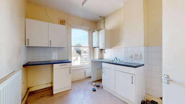 52C Farleigh Road, Stoke Newington, London, N16 7TQ 6