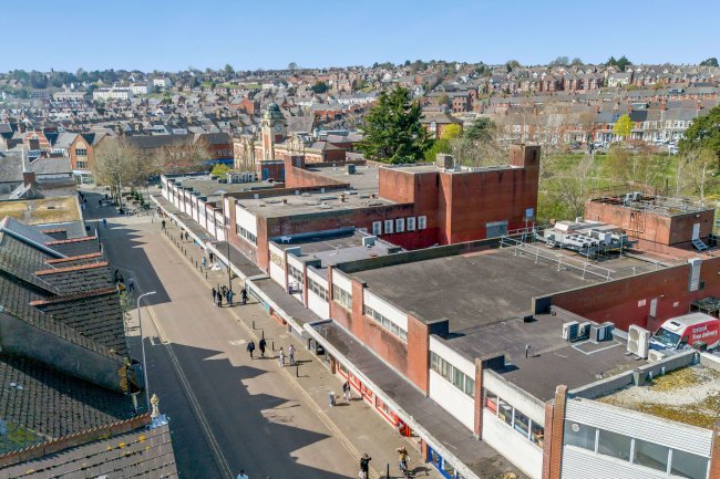 117 Holton Road, Barry, South Glamorgan, CF63 4HP 10