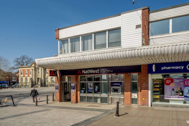 117 Holton Road, Barry, South Glamorgan, CF63 4HP 10