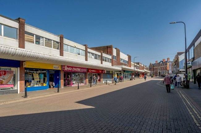 143 Holton Road, Barry, South Glamorgan, CF63 4HP 1