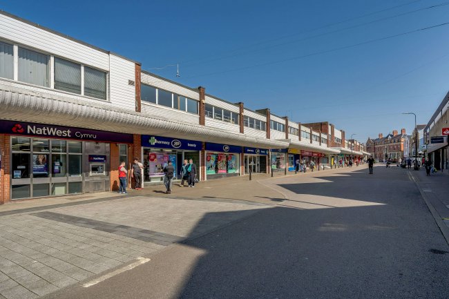 143 Holton Road, Barry, South Glamorgan, CF63 4HP 1