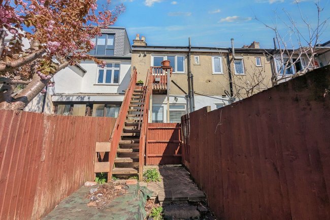 44D Albert Road, South Norwood, London, SE25 4JE 2