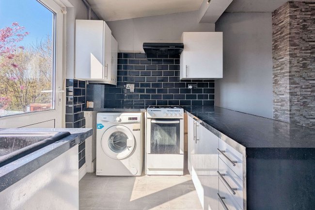 44D Albert Road, South Norwood, London, SE25 4JE 2