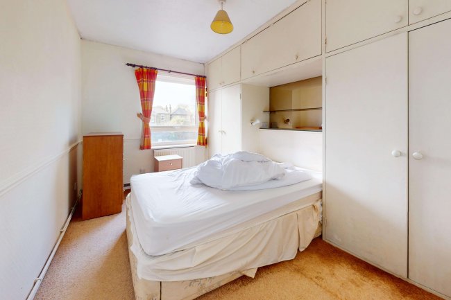 20 Charlotte Road, Wallington, Surrey, SM6 9AX 2