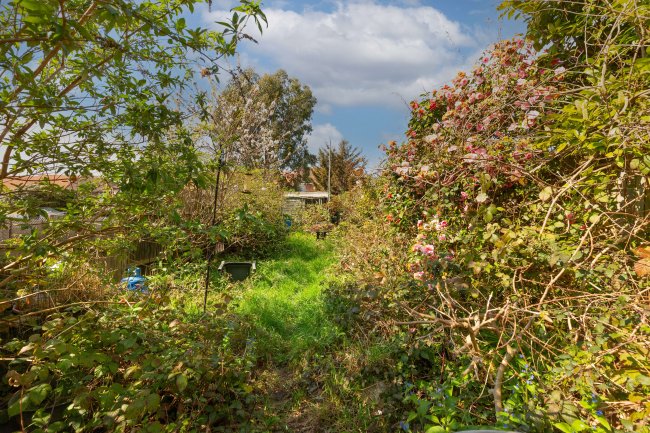 15 Oakhouse Road, Bexleyheath, Kent, DA6 7NA 10