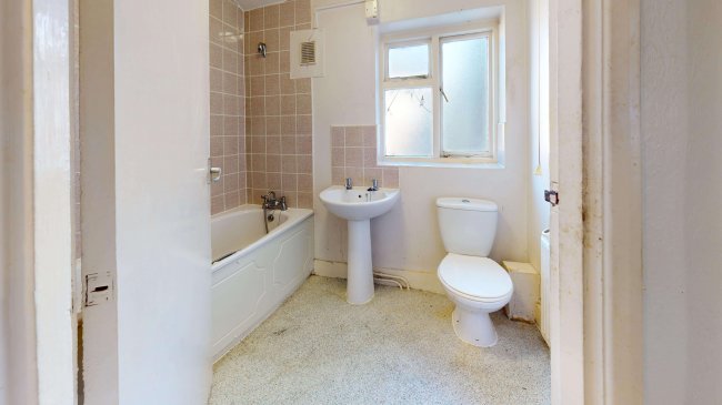 37 Nutbrook Street, Peckham, London, SE15 4JU 3