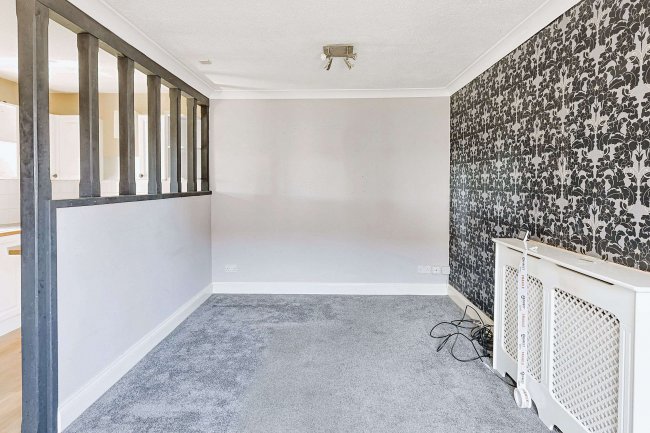 13 Chestnut Walk, Garnetts Lane, Felsted, Essex, CM6 3EJ 7