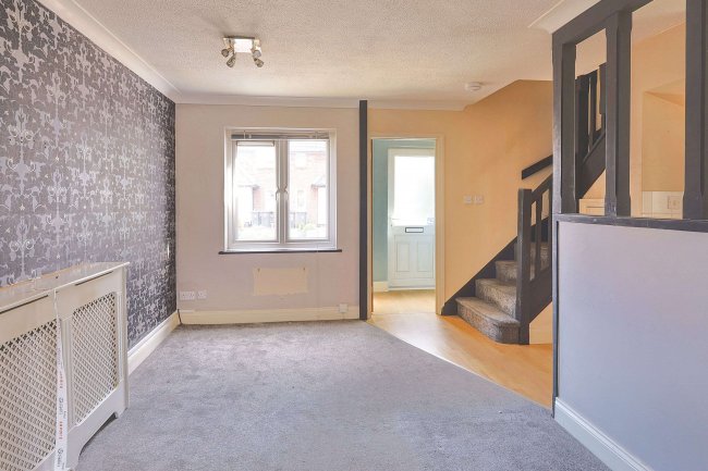 13 Chestnut Walk, Garnetts Lane, Felsted, Essex, CM6 3EJ 7