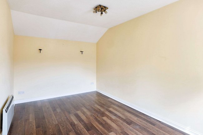 13 Chestnut Walk, Garnetts Lane, Felsted, Essex, CM6 3EJ 7