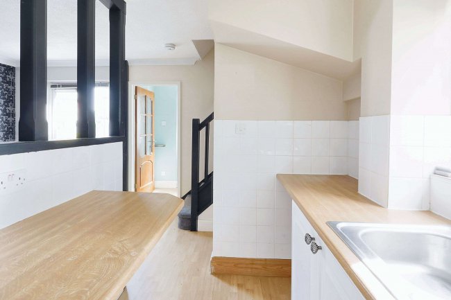 13 Chestnut Walk, Garnetts Lane, Felsted, Essex, CM6 3EJ 7