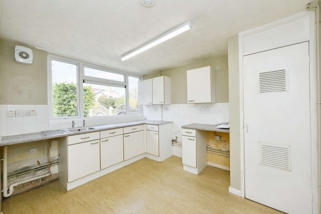 5 Moorfield Way, Great Stukeley, Cambridgeshire, PE28 4AW 2