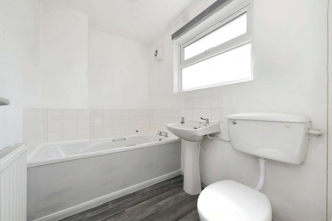 2 Bank Avenue, Somersham, Cambridgeshire, PE28 3DH 3