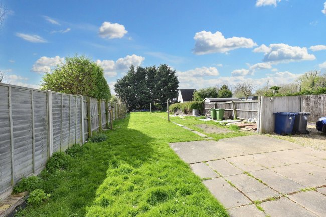 2 Bank Avenue, Somersham, Cambridgeshire, PE28 3DH 3