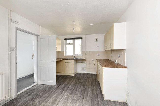 2 Bank Avenue, Somersham, Cambridgeshire, PE28 3DH 3