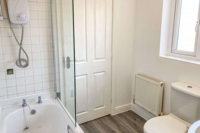 2 Griffin Close, Great Chart, Ashford, Kent, TN23 5GF 1