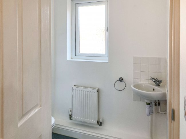 2 Griffin Close, Great Chart, Ashford, Kent, TN23 5GF 1