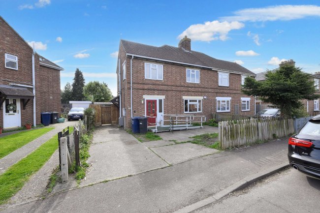 60 Cowper Road, Huntingdon, Cambridgeshire, PE29 1JH 4