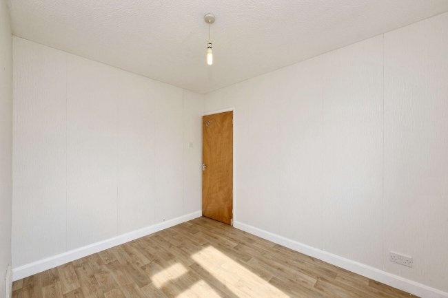 60 Cowper Road, Huntingdon, Cambridgeshire, PE29 1JH 4