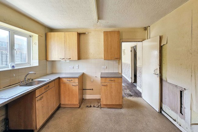 81 Birch Hall Lane, Longsight, Manchester, M13 0XY 7