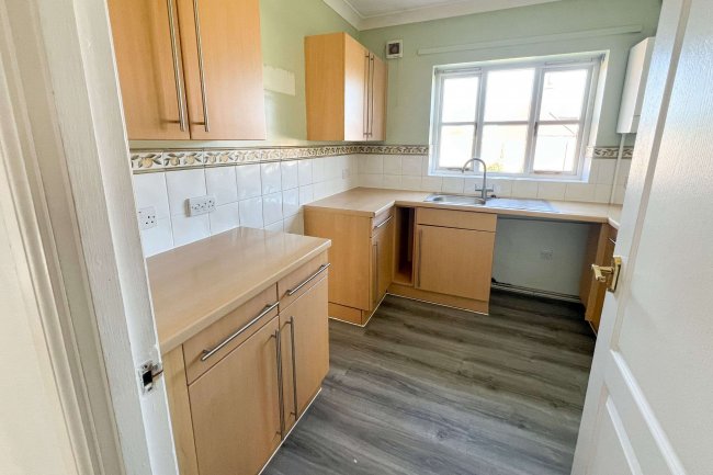 16 Mansfield Drive, Iwade, Kent, ME9 8TW 8