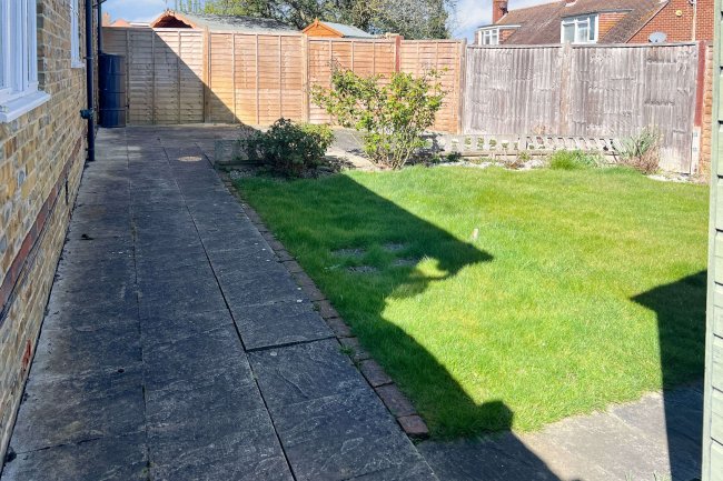 16 Mansfield Drive, Iwade, Kent, ME9 8TW 8