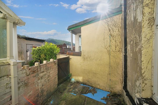 498 Burnley Road, Accrington, Lancashire, BB5 6JU 5