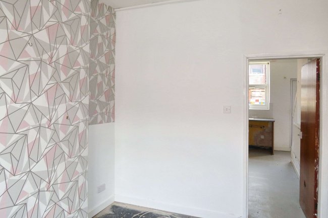 16 Tredgold Street, Horwich, Bolton, BL6 5PT 2