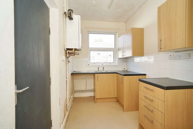 113 Redgrave Street, Oldham, OL4 2EA 3