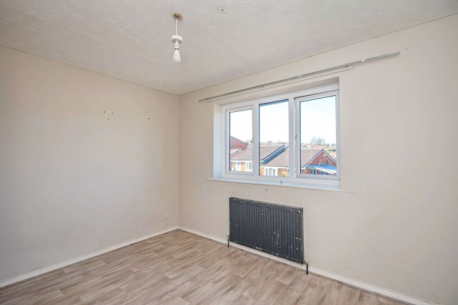 5 Athersley Gardens, Owlthorpe, Sheffield, S20 6RW 7