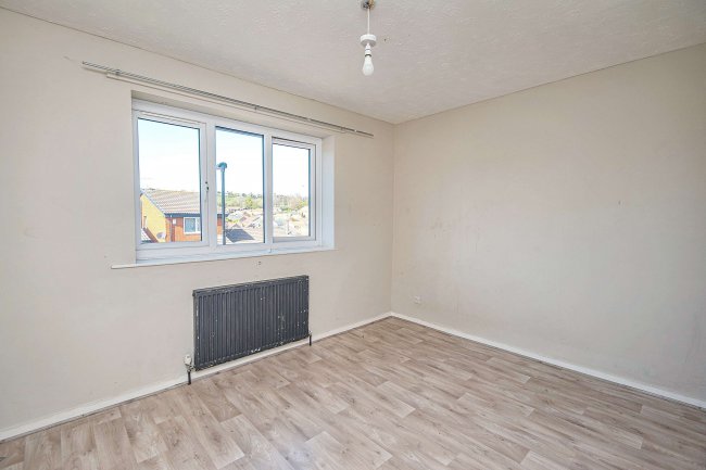 5 Athersley Gardens, Owlthorpe, Sheffield, S20 6RW 7