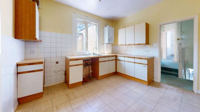 148A and B Ravensbury Road, Earlsfield, London, SW18 4RU 5