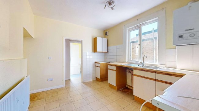 148A and B Ravensbury Road, Earlsfield, London, SW18 4RU 5